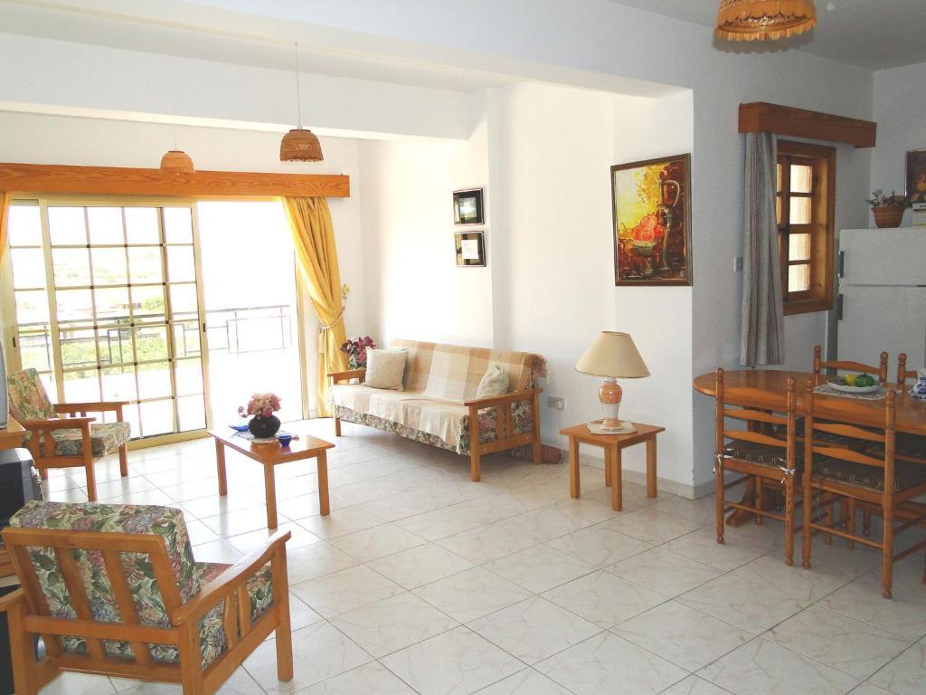 Ampelokipi Holiday Apartments Pissouri Værelse billede