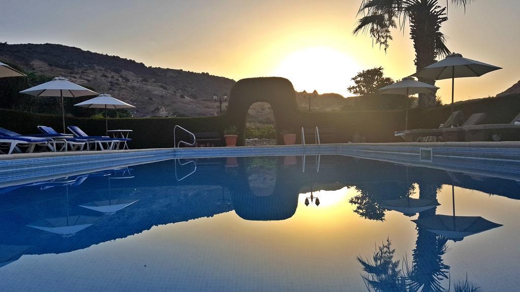 Ampelokipi Holiday Apartments Pissouri Eksteriør billede